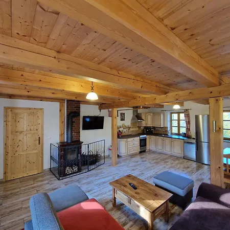 Pod Strani - Nyaraló *