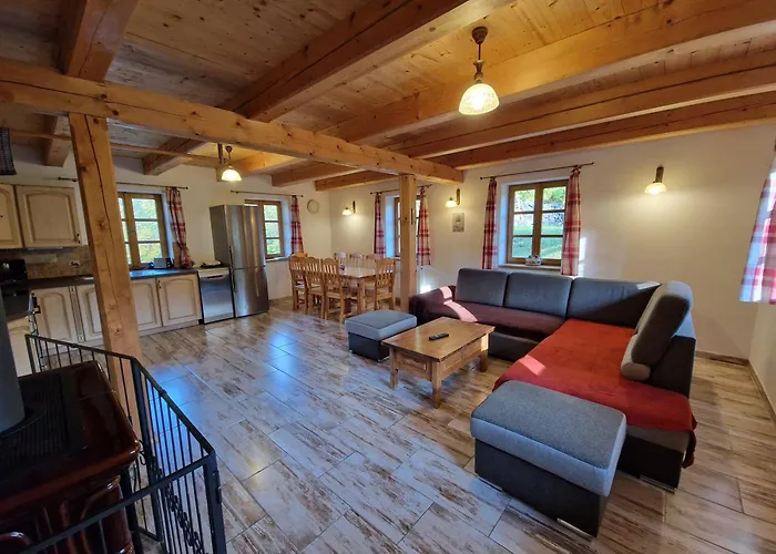 Pod Strani - 別荘 *